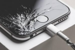 Где быстро, качественно и безопасно отремонтировать технику Apple в Киеве?