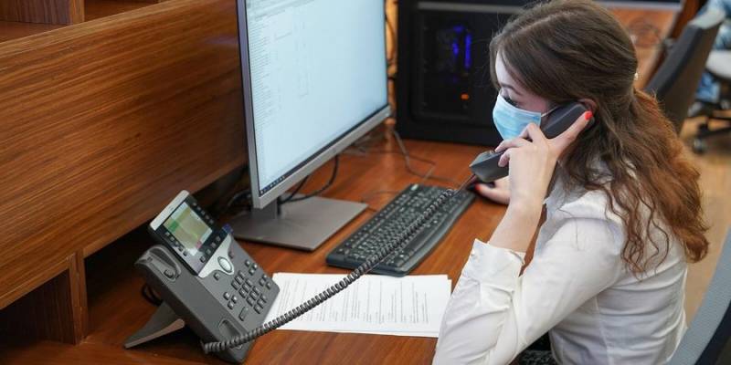 Россияне жалуются на сложности с онлайн-больничными и вызовом врача по номеру 122.jpeg
