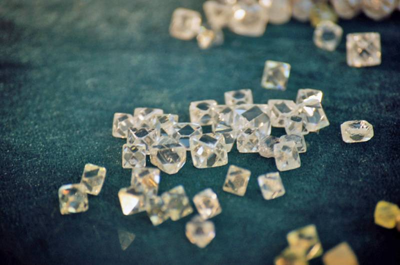 Компания АЛМАР вложит 1,7 млрд рублей в осваивании алмазных месторождений Якутии