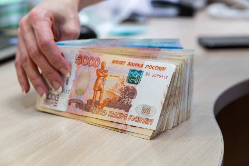 Мобилизованным россиянам депутаты обещают выплаты в 300 тысяч рублей
