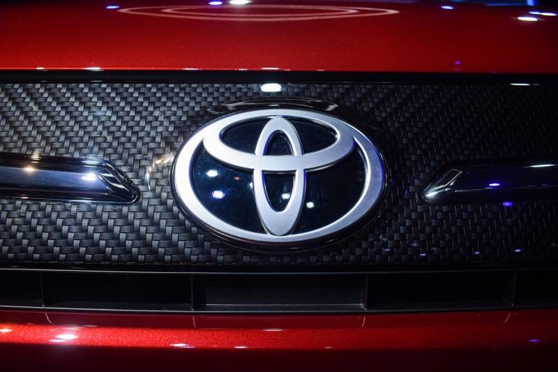 Японская Toyota первой возобновила поставки запчастей в Россию