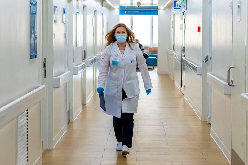 В России с 1 января 2023 года врачам положены дополнительные выплаты, - СМИ